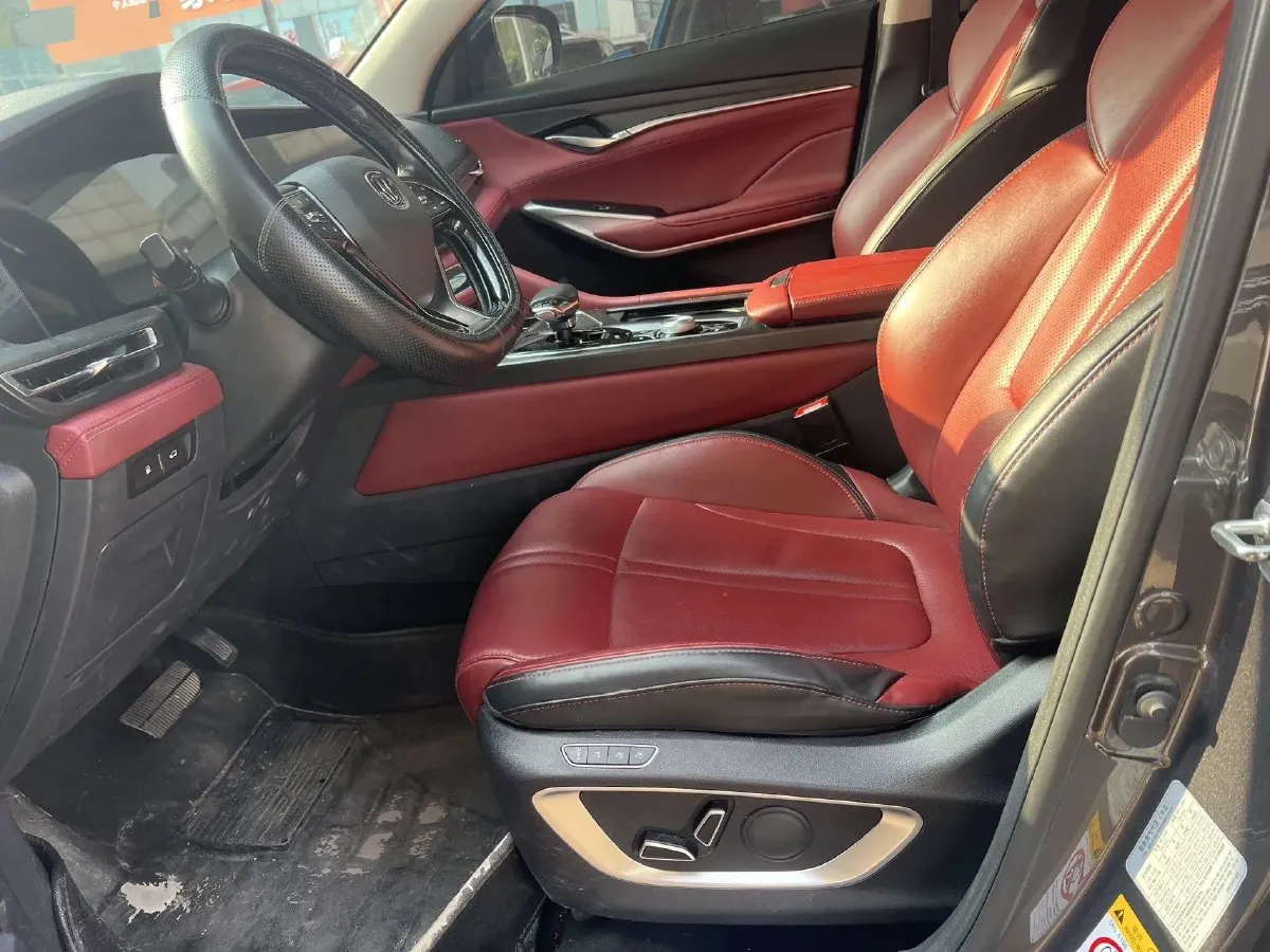 2020 ChangAn CS75 Plus 2.0T 233HP L4 8AT,autocango,china used car exporter,china ev exporter,chinese used car exporter,chinese used ev exporter