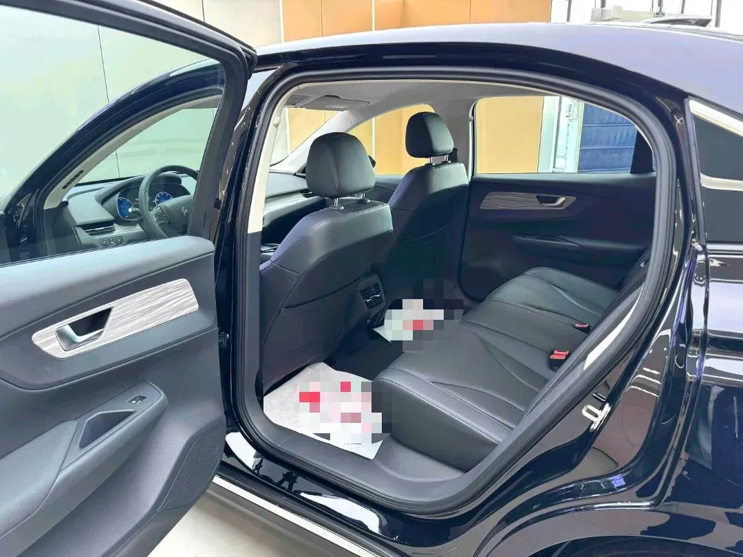 2025 HongQi E-QM5 BEV,autocango,china used car exporter,china ev exporter,chinese used car exporter,chinese used ev exporter