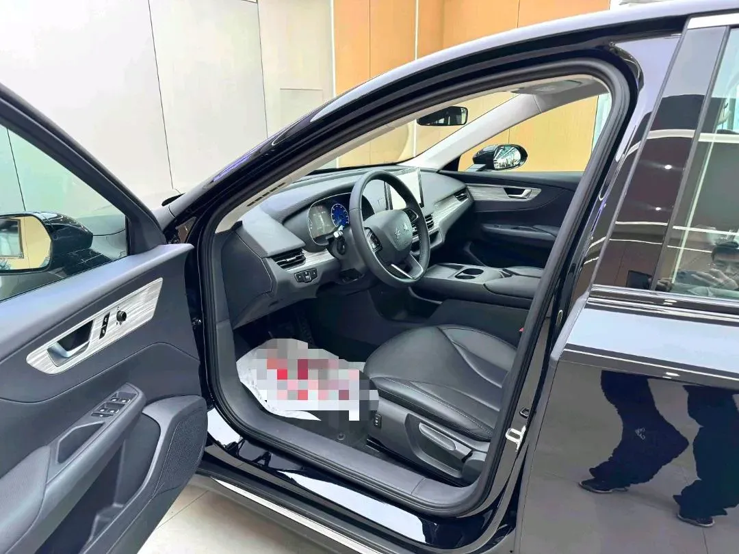 2025 HongQi E-QM5 BEV,autocango,china used car exporter,china ev exporter,chinese used car exporter,chinese used ev exporter