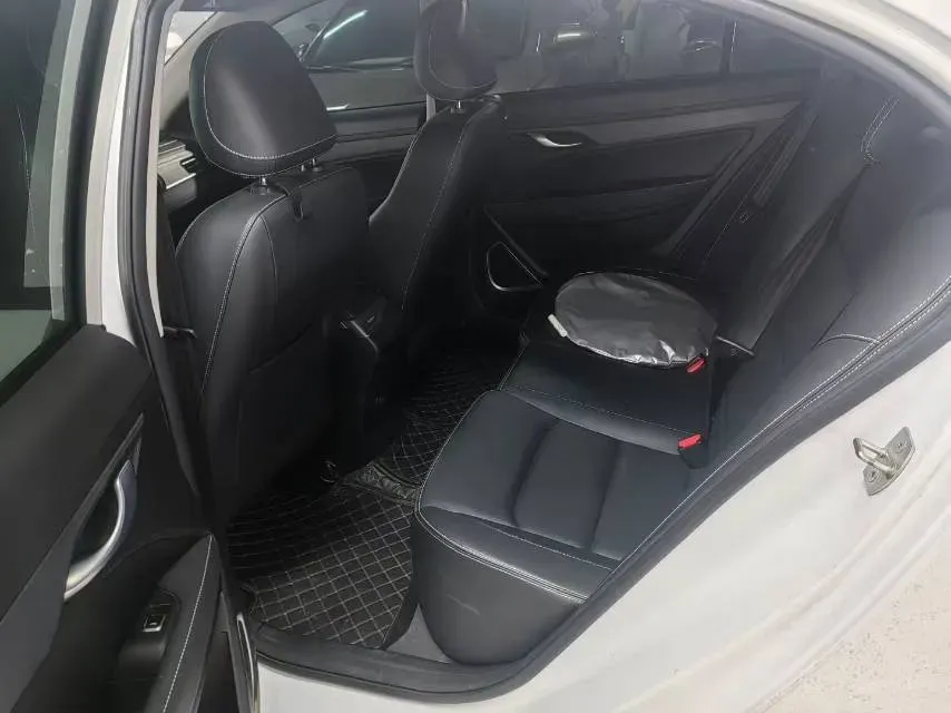 2021 BYD Song 1.5T 160HP L4 6MT,autocango,china used car exporter,china ev exporter,chinese used car exporter,chinese used ev exporter