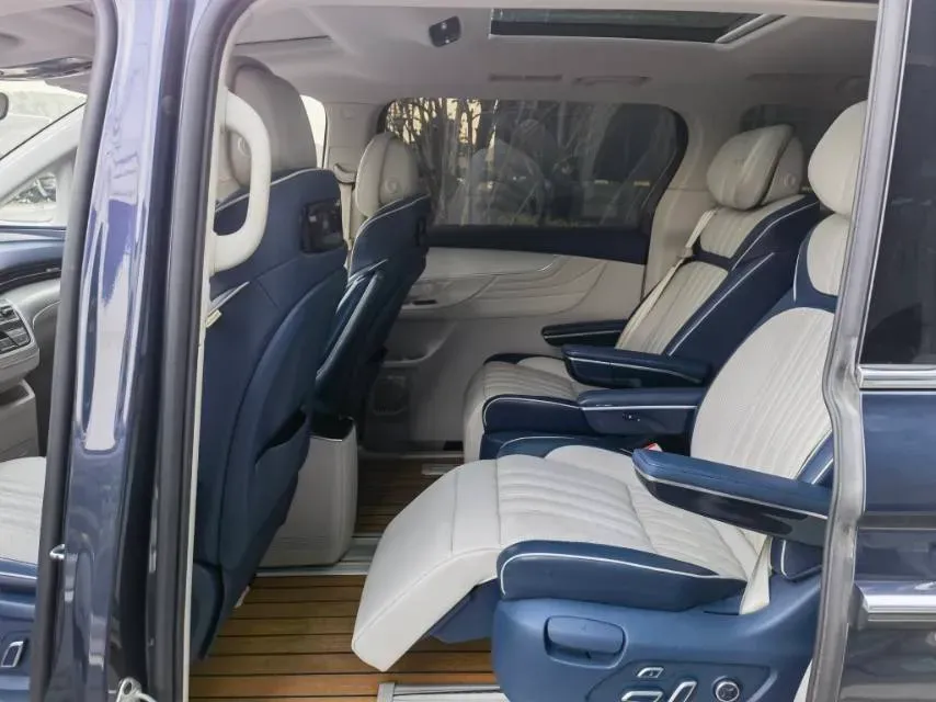 2021 Roewe iMAX8 2.0T 234HP L4 8AT,autocango,china used car exporter,china ev exporter,chinese used car exporter,chinese used ev exporter