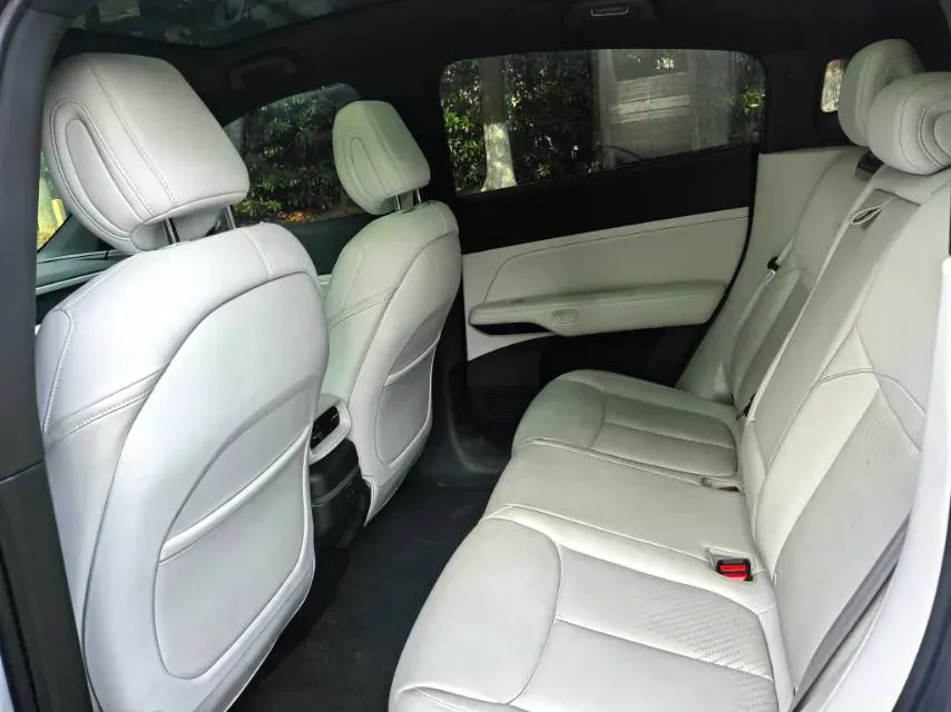 2024 Xpeng G6 BEV 66KWH,autocango,china used car exporter,china ev exporter,chinese used car exporter,chinese used ev exporter