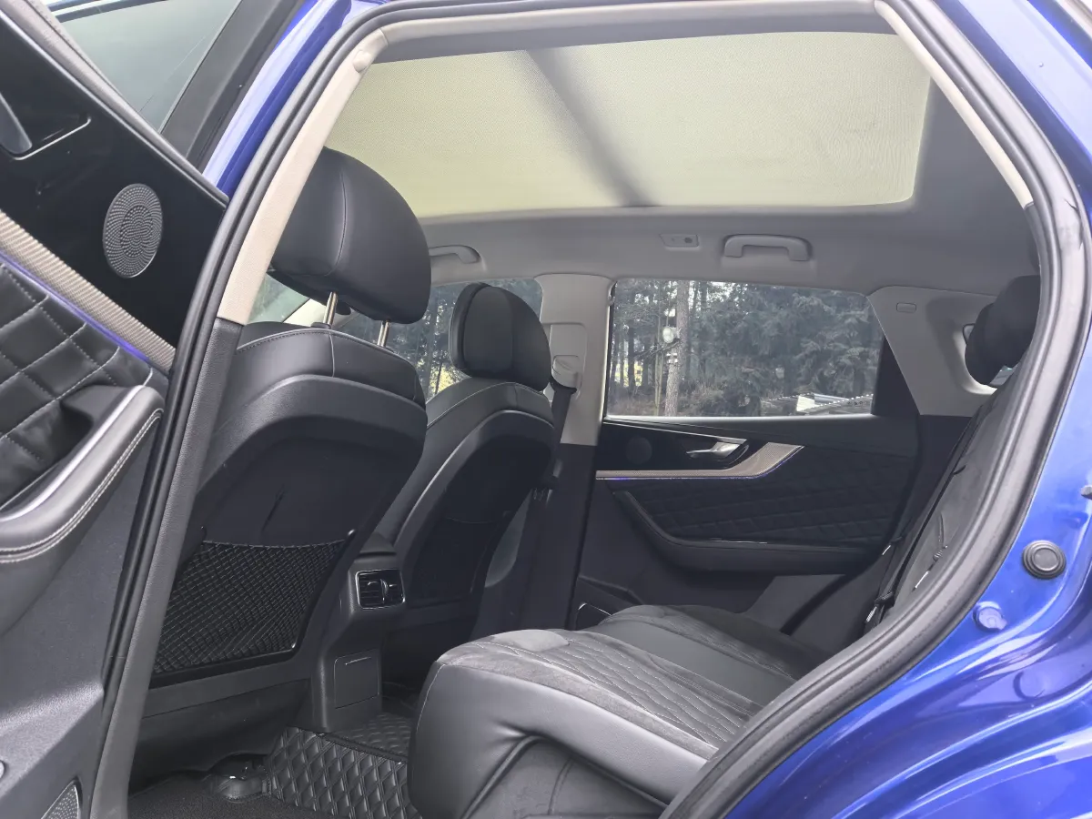 2019 HongQi HS5 2.0T 224HP L4 6AT,autocango,china used car exporter,china ev exporter,chinese used car exporter,chinese used ev exporter