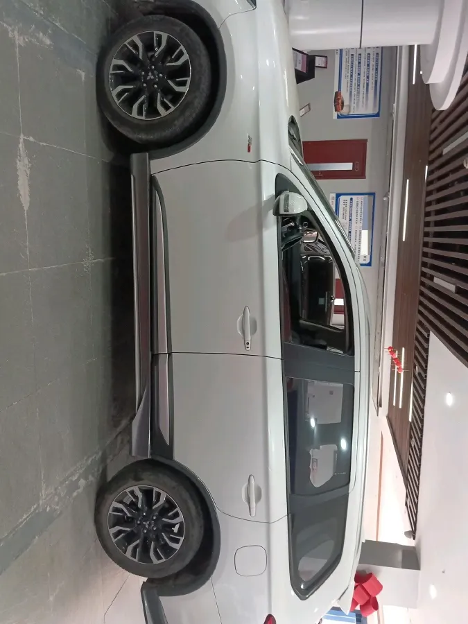 2020 Mitsubishi Outlander 2.0L 166HP L4 CVT,autocango,china used car exporter,china ev exporter,chinese used car exporter,chinese used ev exporter