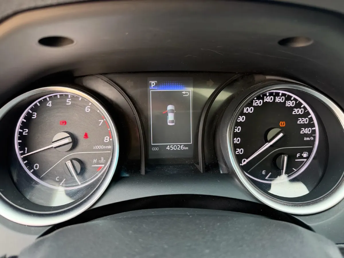 2023 Toyota Camry 2.0L 177HP L4 CVT,autocango,china used car exporter,china ev exporter,chinese used car exporter,chinese used ev exporter