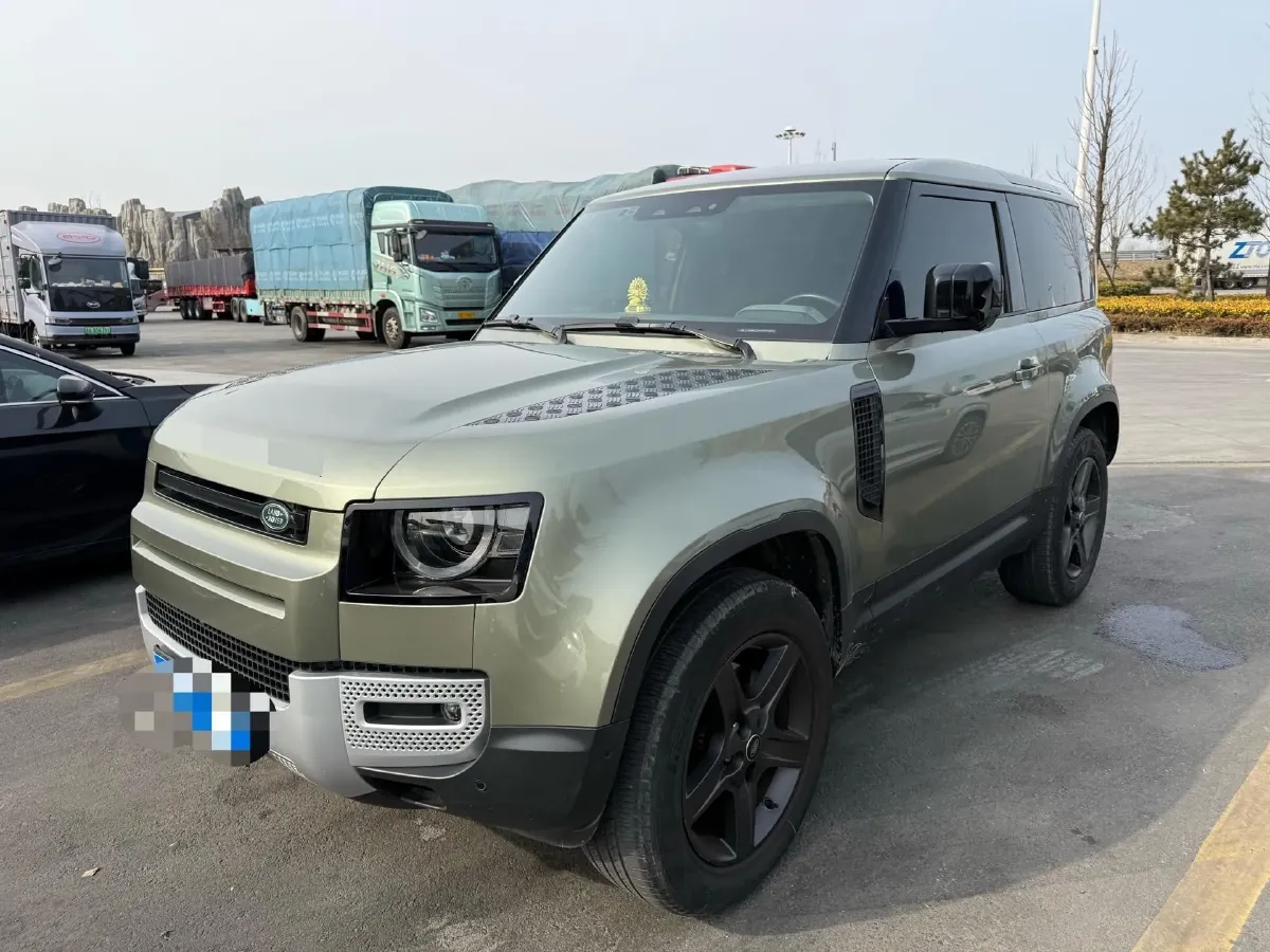 2022 Land Rover Defender 2.0T 300HP L4 8AT,autocango,china used car exporter,china ev exporter,chinese used car exporter,chinese used ev exporter