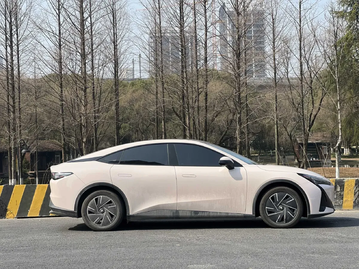 2025 ARCFOX αS5 BEV,autocango,china used car exporter,china ev exporter,chinese used car exporter,chinese used ev exporter
