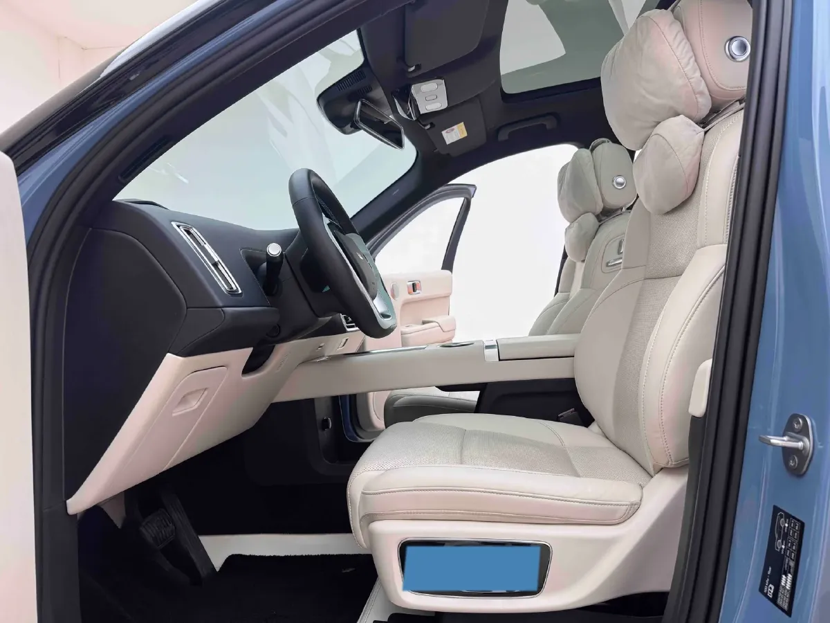 2023 Li L7 Range Extended 154HP REEV 40.9KWH,autocango,china used car exporter,china ev exporter,chinese used car exporter,chinese used ev exporter