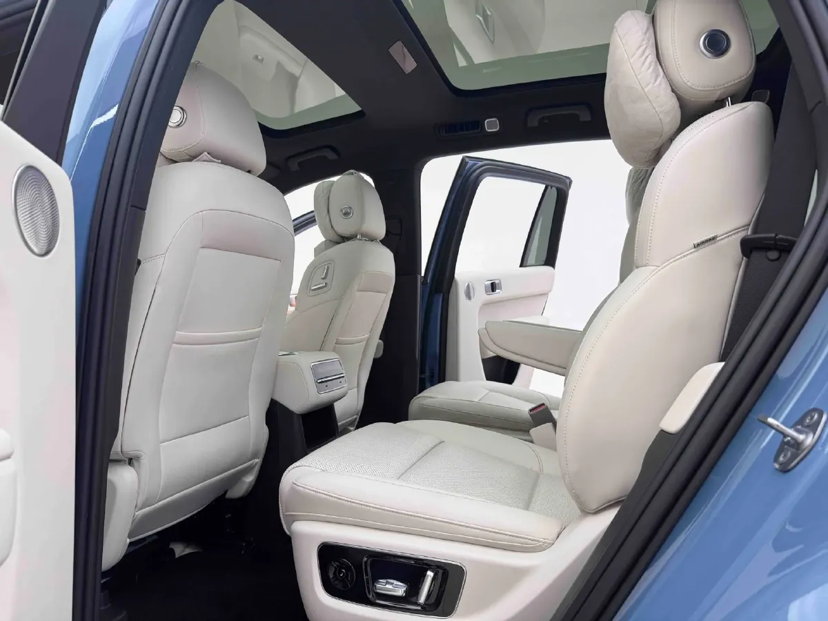 2023 Li L7 Range Extended 154HP REEV 40.9KWH,autocango,china used car exporter,china ev exporter,chinese used car exporter,chinese used ev exporter