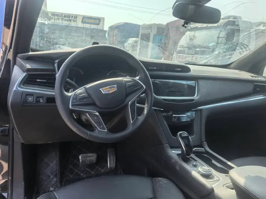 2021 Cadillac XT5 2.0T 237HP L4 9AT,autocango,china used car exporter,china ev exporter,chinese used car exporter,chinese used ev exporter