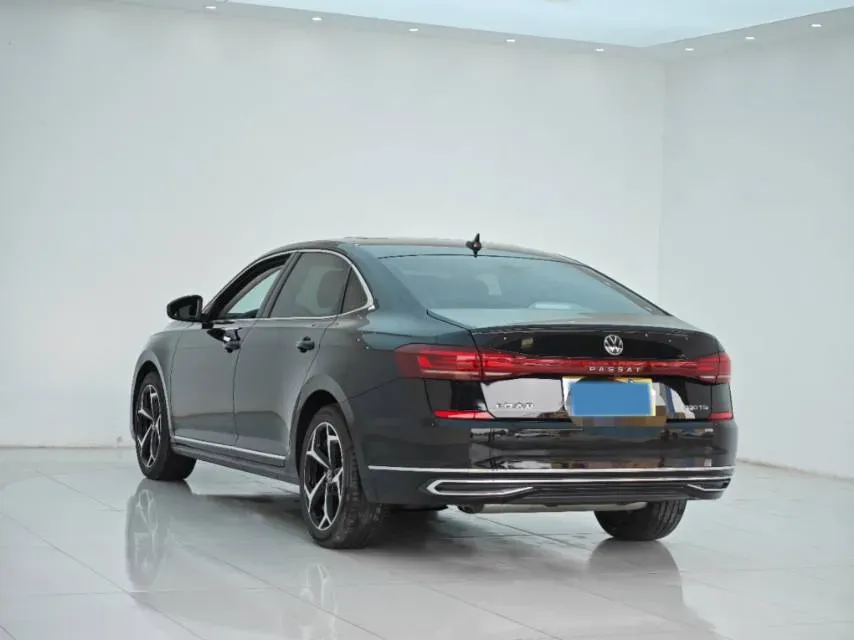 2025 Volkswagen Passat 2.0T 186HP L4 7DCT,autocango,china used car exporter,china ev exporter,chinese used car exporter,chinese used ev exporter