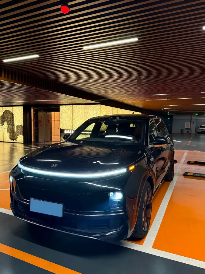 2022 Li L9 Range Extended 154HP REEV 42.6KWH,autocango,china used car exporter,china ev exporter,chinese used car exporter,chinese used ev exporter
