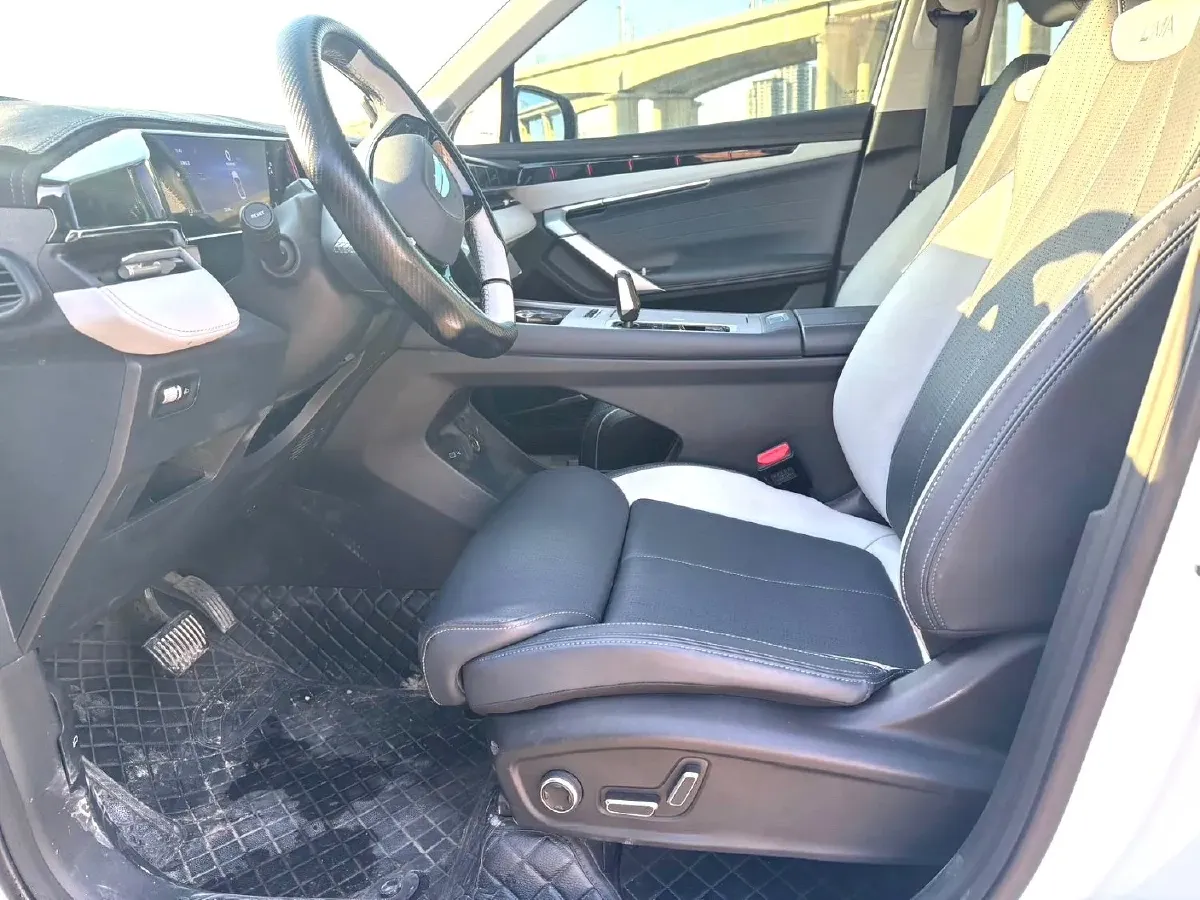 2024 Geely StarRay 1.5T 181HP L4 7DCT,autocango,china used car exporter,china ev exporter,chinese used car exporter,chinese used ev exporter