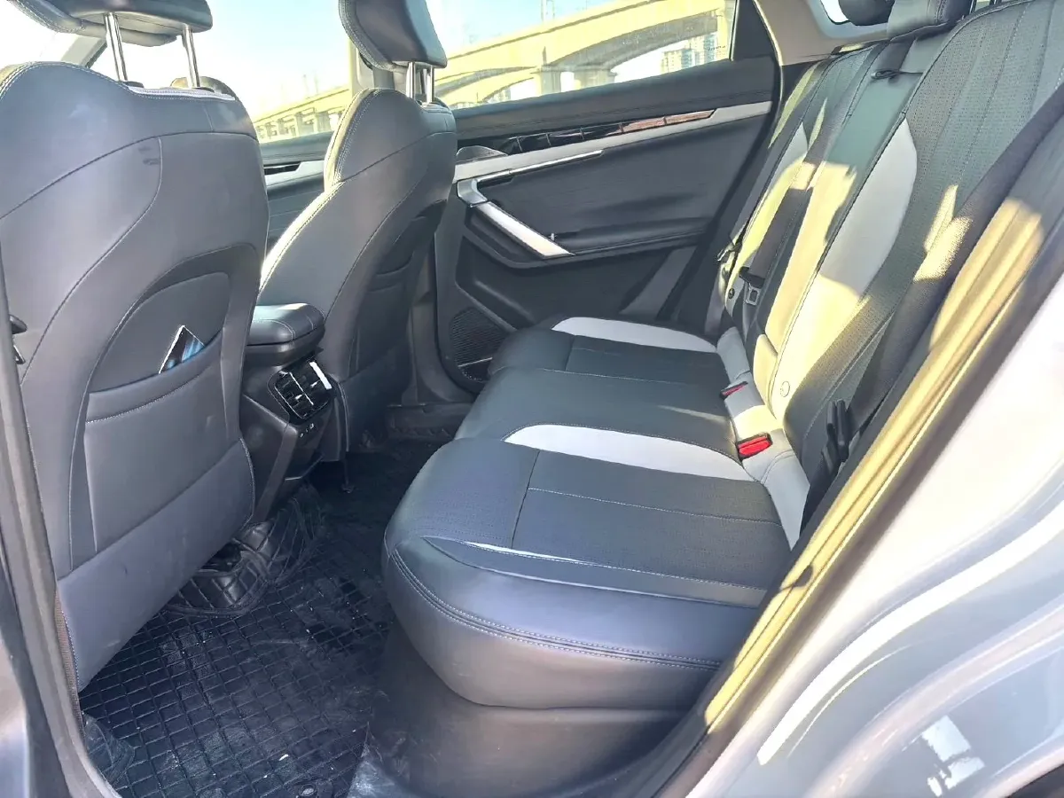 2024 Geely StarRay 1.5T 181HP L4 7DCT,autocango,china used car exporter,china ev exporter,chinese used car exporter,chinese used ev exporter