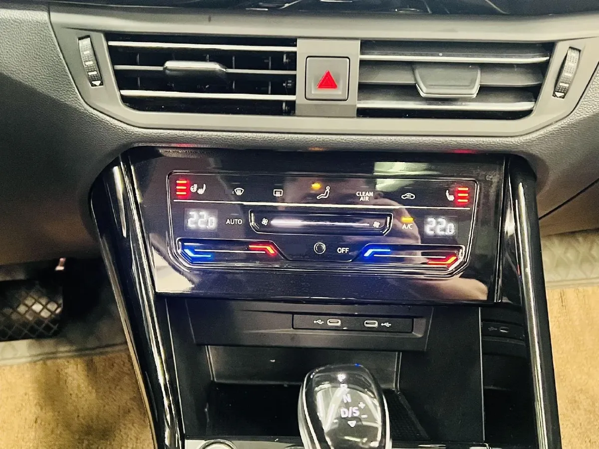 2020 Volkswagen Tayron 2.0T 186HP L4 7DCT,autocango,china used car exporter,china ev exporter,chinese used car exporter,chinese used ev exporter