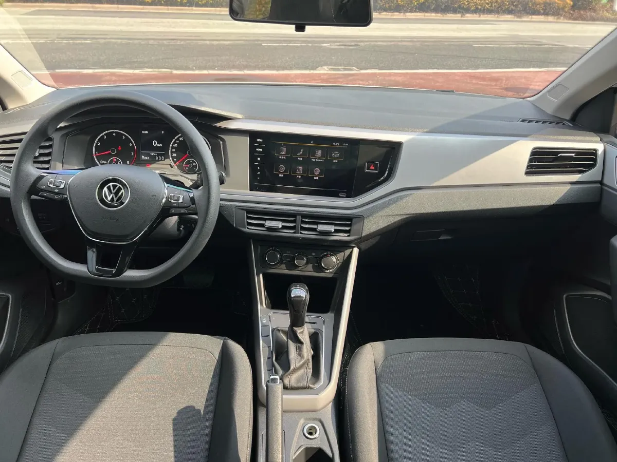 2021 Bestune T55 1.5T 169HP L4 7DCT,autocango,china used car exporter,china ev exporter,chinese used car exporter,chinese used ev exporter