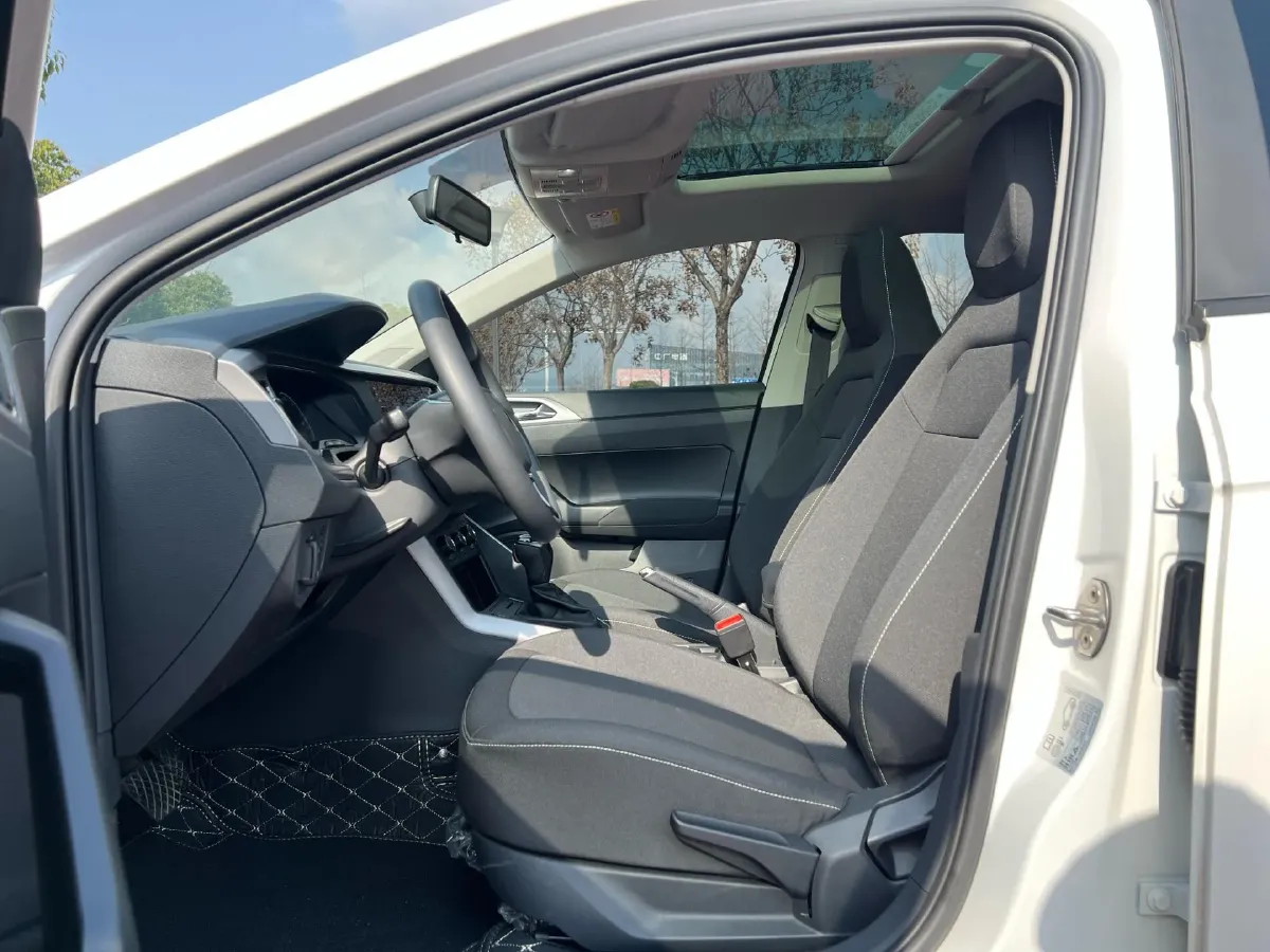 2021 Bestune T55 1.5T 169HP L4 7DCT,autocango,china used car exporter,china ev exporter,chinese used car exporter,chinese used ev exporter