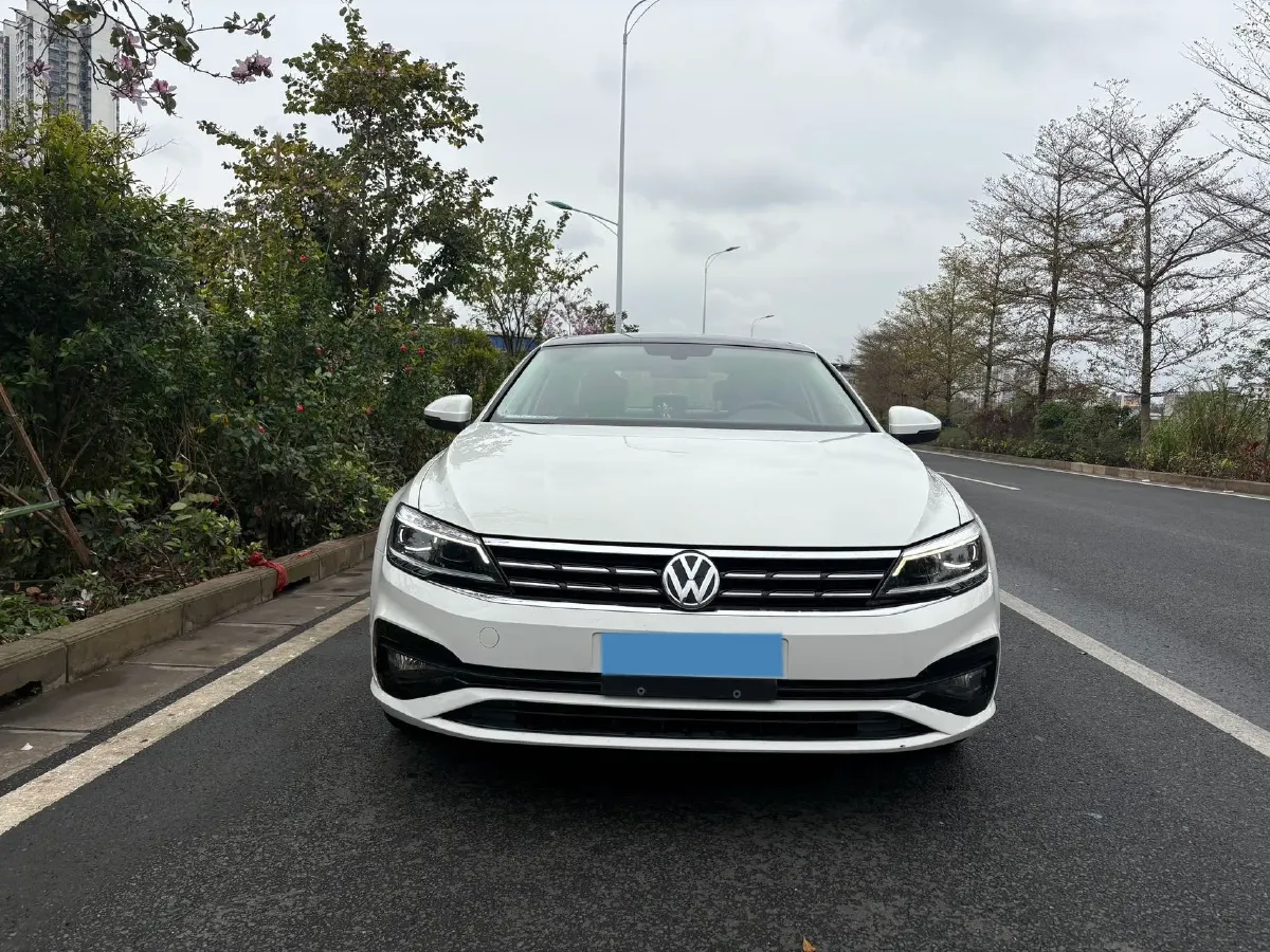 2019 Volkswagen Passat 1.4T 150HP L4 7DCT,autocango,china used car exporter,china ev exporter,chinese used car exporter,chinese used ev exporter