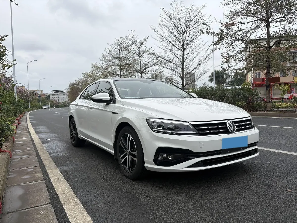 2019 Volkswagen Passat 1.4T 150HP L4 7DCT,autocango,china used car exporter,china ev exporter,chinese used car exporter,chinese used ev exporter