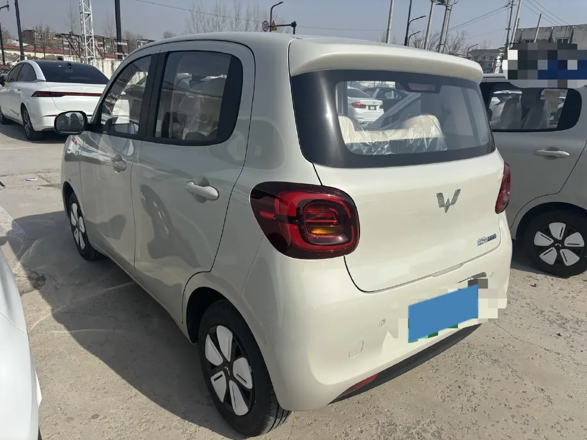 2025 WuLing HongGuang MINI EV BEV 16.2KWH,autocango,china used car exporter,china ev exporter,chinese used car exporter,chinese used ev exporter