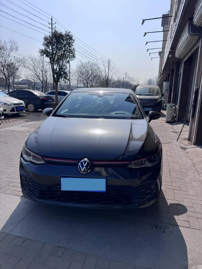 2023 Volkswagen GolfGTI 2.0T 220HP L4 7DCT,autocango,china used car exporter,china ev exporter,chinese used car exporter,chinese used ev exporter