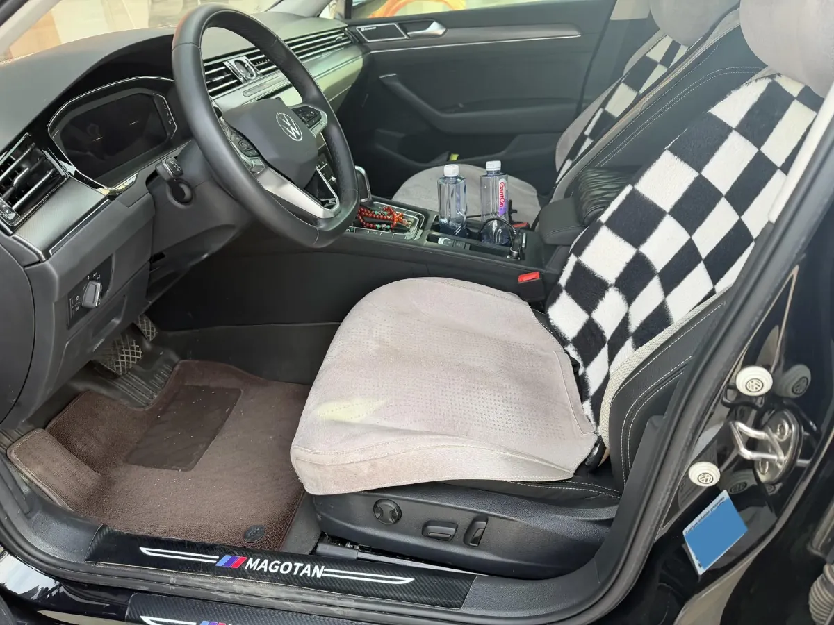 2020 Volkswagen Magotan 2.0T 186HP L4 7DCT,autocango,china used car exporter,china ev exporter,chinese used car exporter,chinese used ev exporter