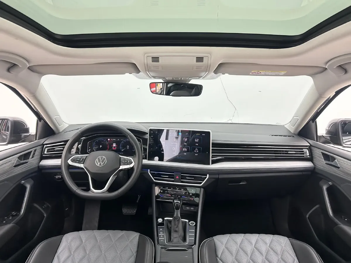 2023 Volkswagen Sagitar 1.4T 150HP L4 7DCT,autocango,china used car exporter,china ev exporter,chinese used car exporter,chinese used ev exporter