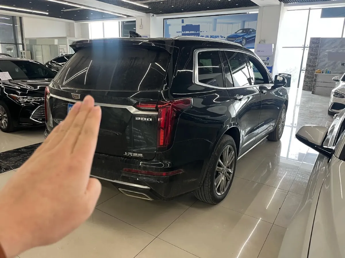 2021 Cadillac XT6 2.0T 237HP L4 9AT,autocango,china used car exporter,china ev exporter,chinese used car exporter,chinese used ev exporter