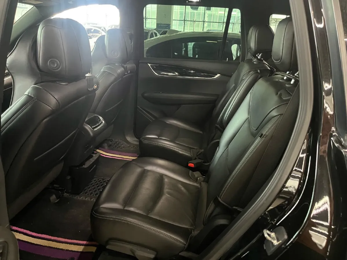 2021 Cadillac XT6 2.0T 237HP L4 9AT,autocango,china used car exporter,china ev exporter,chinese used car exporter,chinese used ev exporter