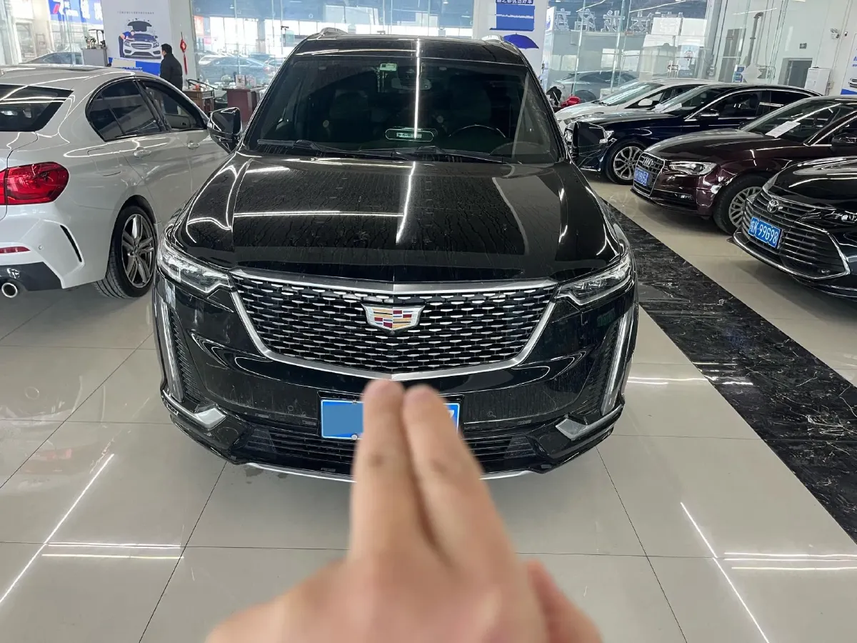2021 Cadillac XT6 2.0T 237HP L4 9AT,autocango,china used car exporter,china ev exporter,chinese used car exporter,chinese used ev exporter