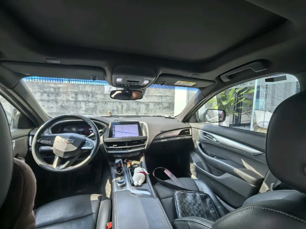 2023 Cadillac CT5 2.0T 237HP L4 10AT,autocango,china used car exporter,china ev exporter,chinese used car exporter,chinese used ev exporter