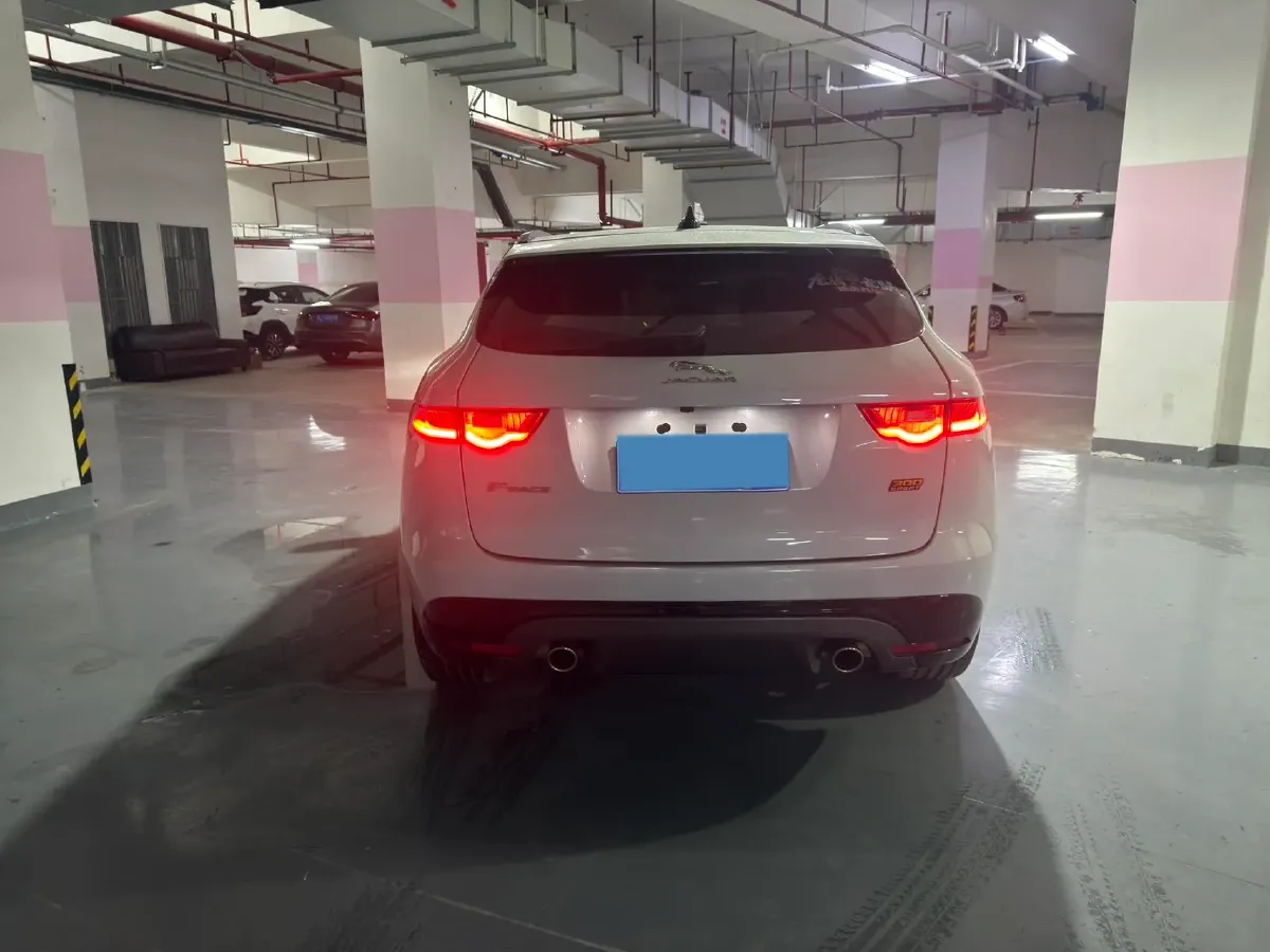 2020 Jaguar F-PACE 2.0T 300HP L4 8AT,autocango,china used car exporter,china ev exporter,chinese used car exporter,chinese used ev exporter