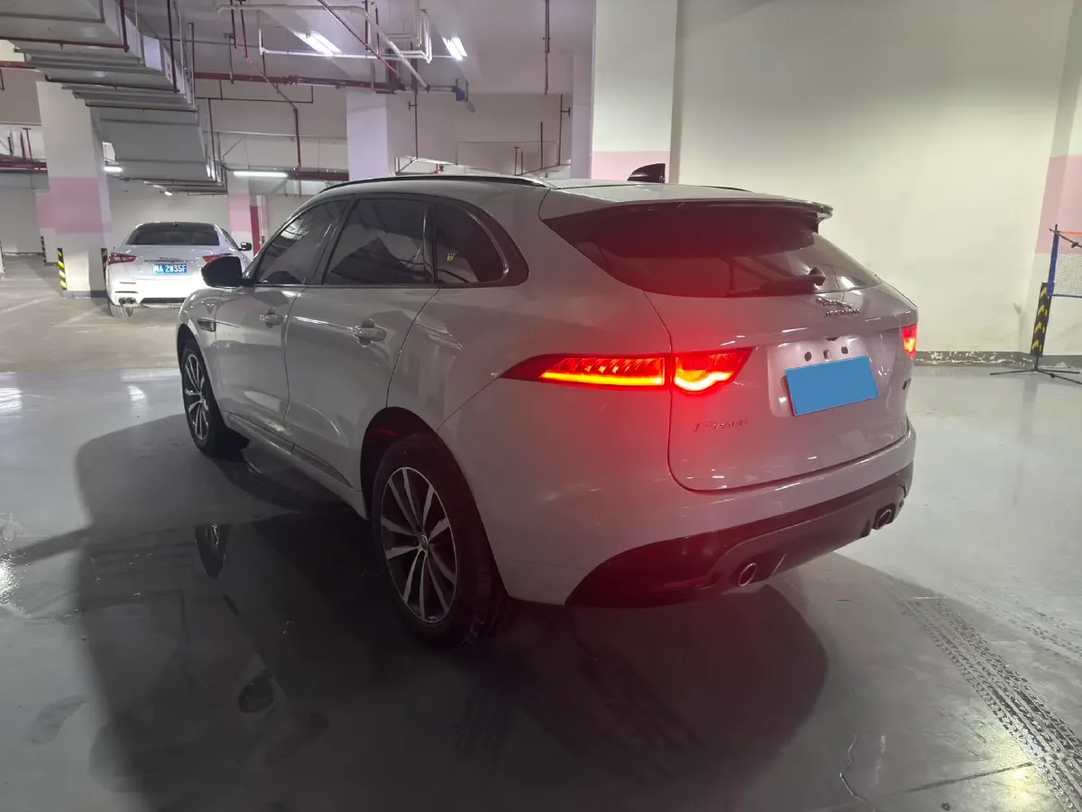 2020 Jaguar F-PACE 2.0T 300HP L4 8AT,autocango,china used car exporter,china ev exporter,chinese used car exporter,chinese used ev exporter