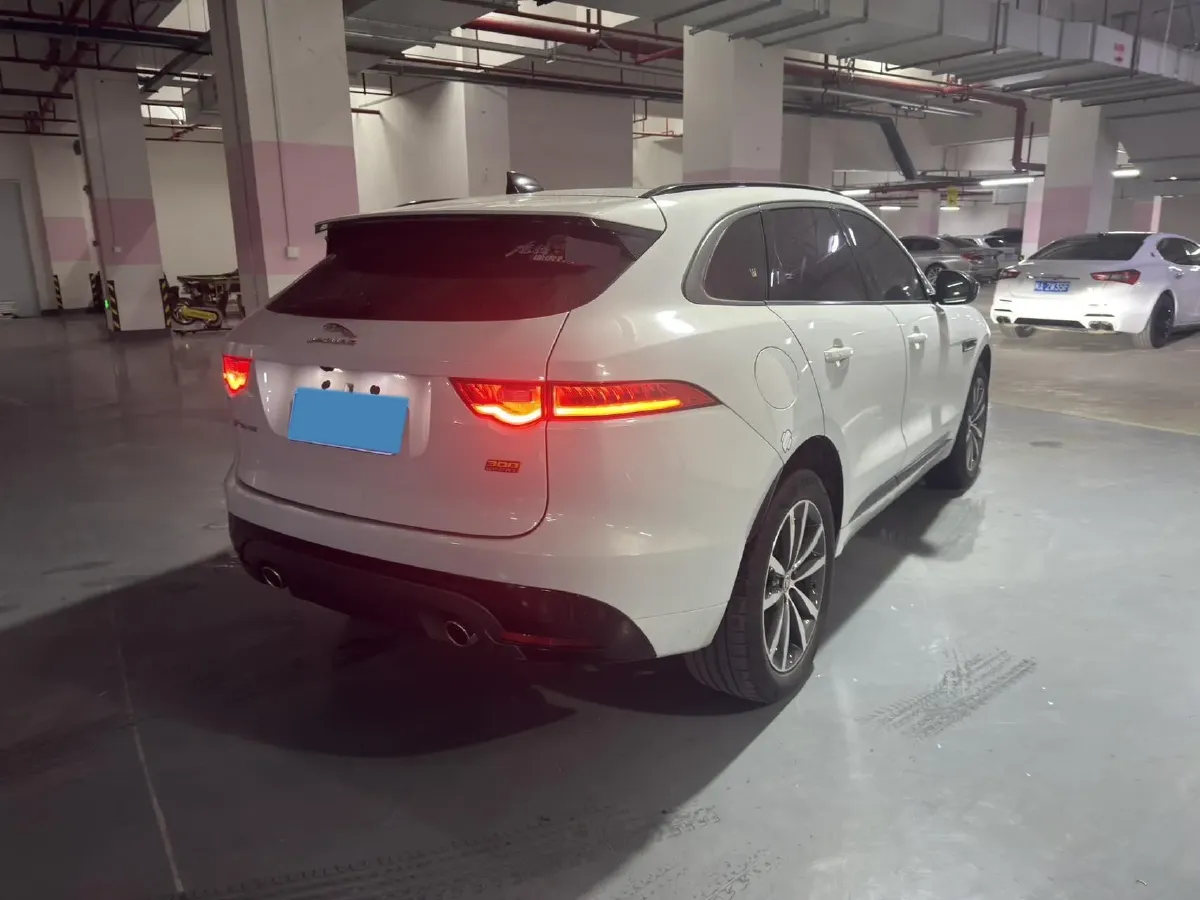 2020 Jaguar F-PACE 2.0T 300HP L4 8AT,autocango,china used car exporter,china ev exporter,chinese used car exporter,chinese used ev exporter