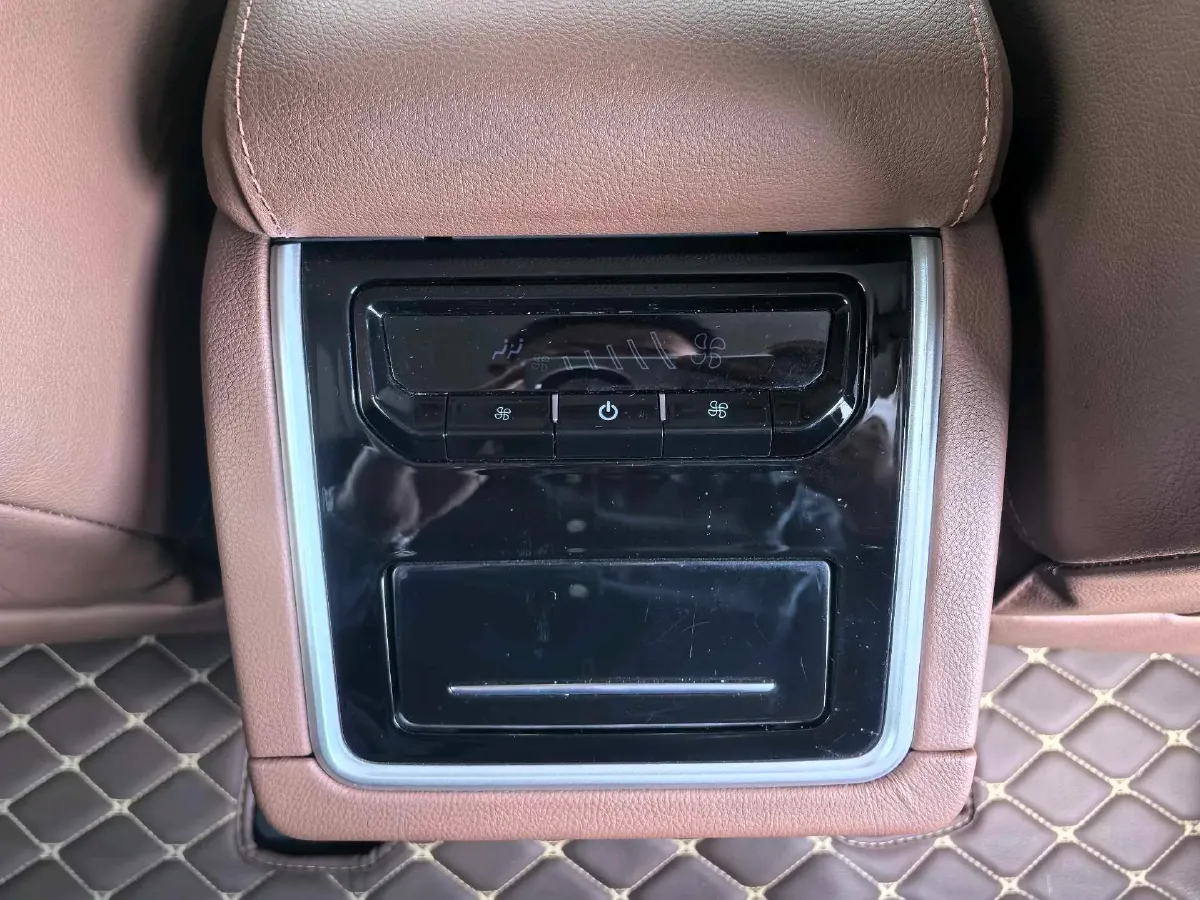 2020 HaiMa 7X 1.6T 195HP L4 6AT,autocango,china used car exporter,china ev exporter,chinese used car exporter,chinese used ev exporter