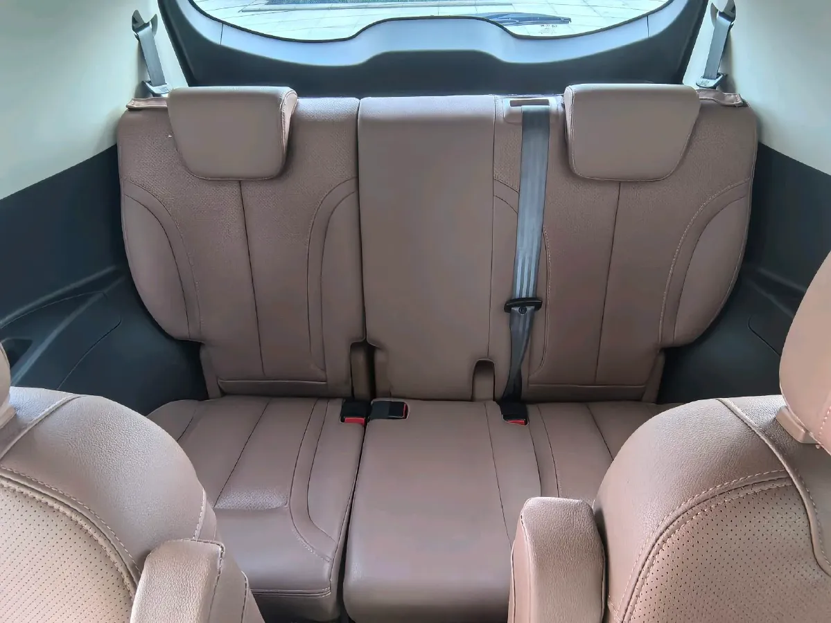 2020 HaiMa 7X 1.6T 195HP L4 6AT,autocango,china used car exporter,china ev exporter,chinese used car exporter,chinese used ev exporter