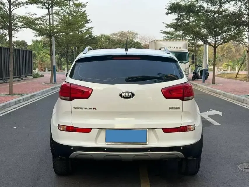 2016 Kia Sportage R 2.0L 165HP L4 6AT,autocango,china used car exporter,china ev exporter,chinese used car exporter,chinese used ev exporter