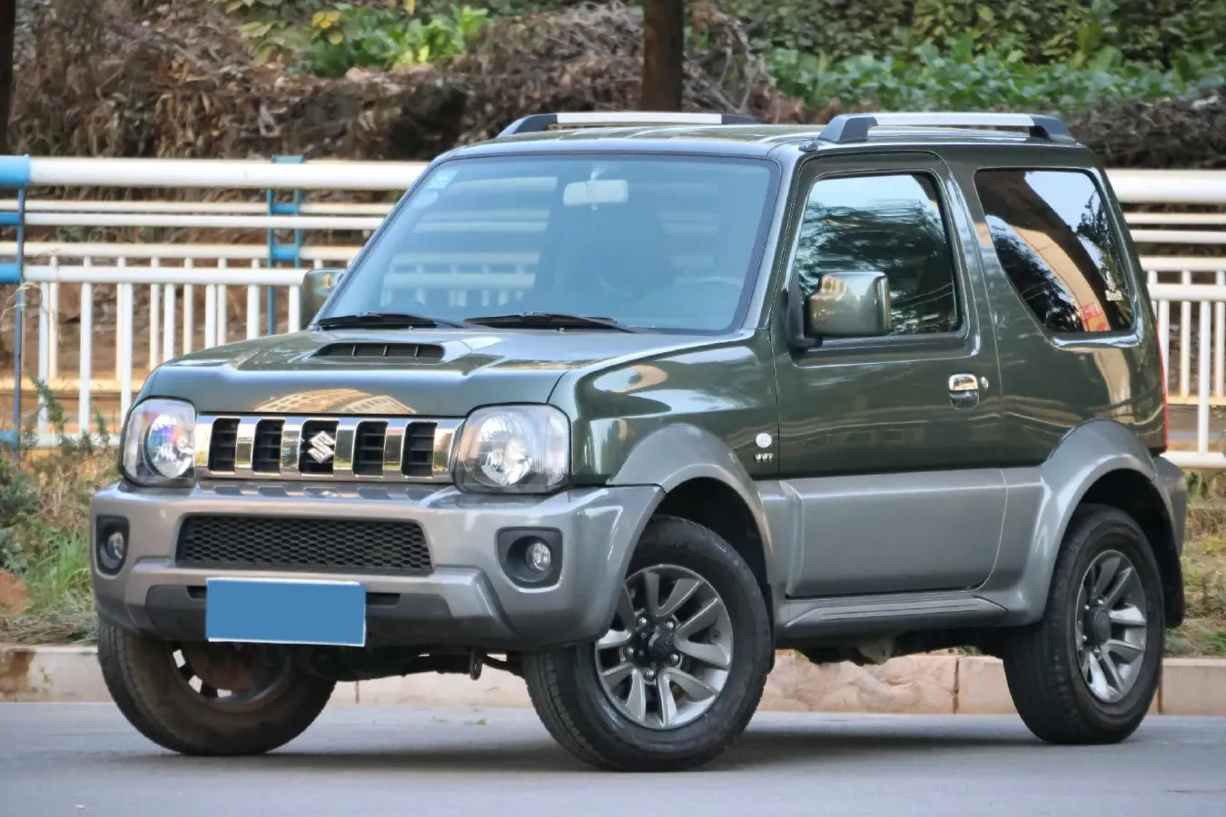 2015 Suzuki Jimny 1.3L 85HP L4 4AT,autocango,china used car exporter,china ev exporter,chinese used car exporter,chinese used ev exporter
