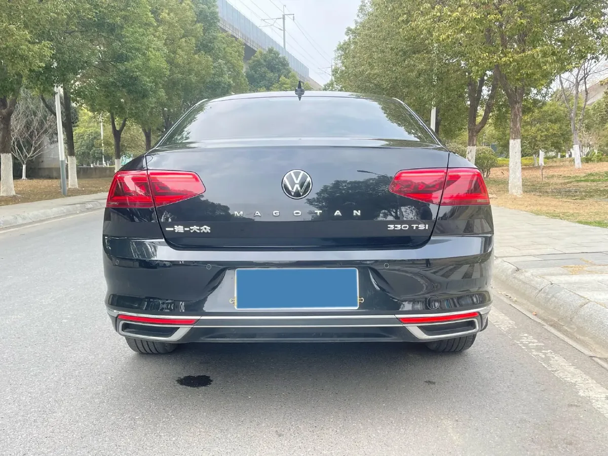 2020 Volkswagen Magotan 2.0T 186HP L4 7DCT,autocango,china used car exporter,china ev exporter,chinese used car exporter,chinese used ev exporter