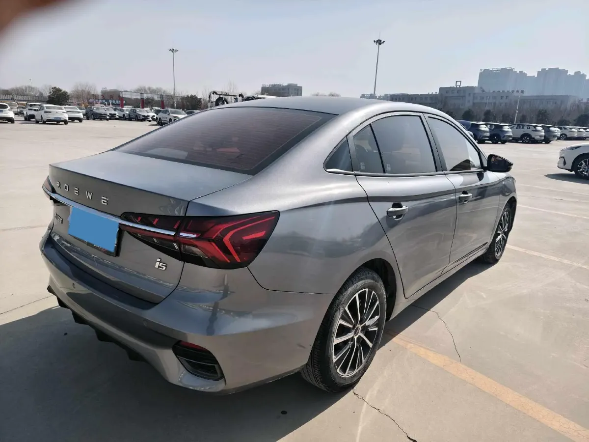2021 Roewe i5 1.5L 120HP L4 CVT,autocango,china used car exporter,china ev exporter,chinese used car exporter,chinese used ev exporter