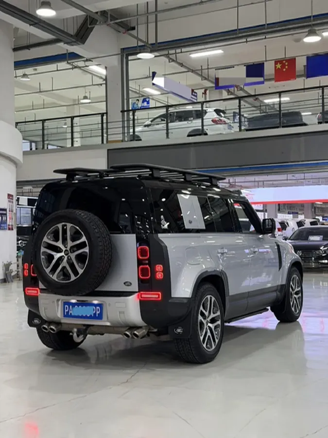 2021 Land Rover Defender 3.0T 400HP L6 8AT,autocango,china used car exporter,china ev exporter,chinese used car exporter,chinese used ev exporter