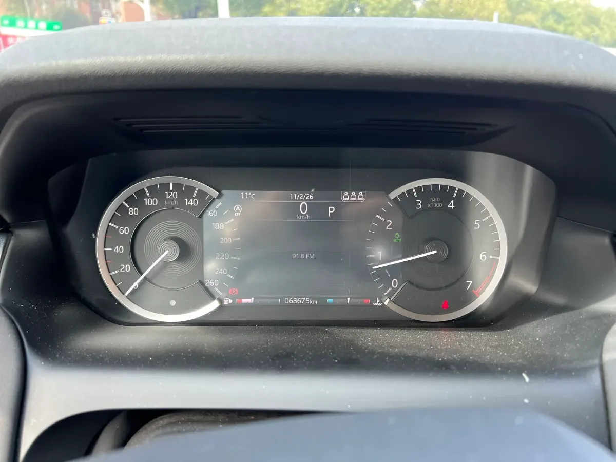 2020 Land Rover Discovery Sport 2.0T 200HP L4 9AT,autocango,china used car exporter,china ev exporter,chinese used car exporter,chinese used ev exporter