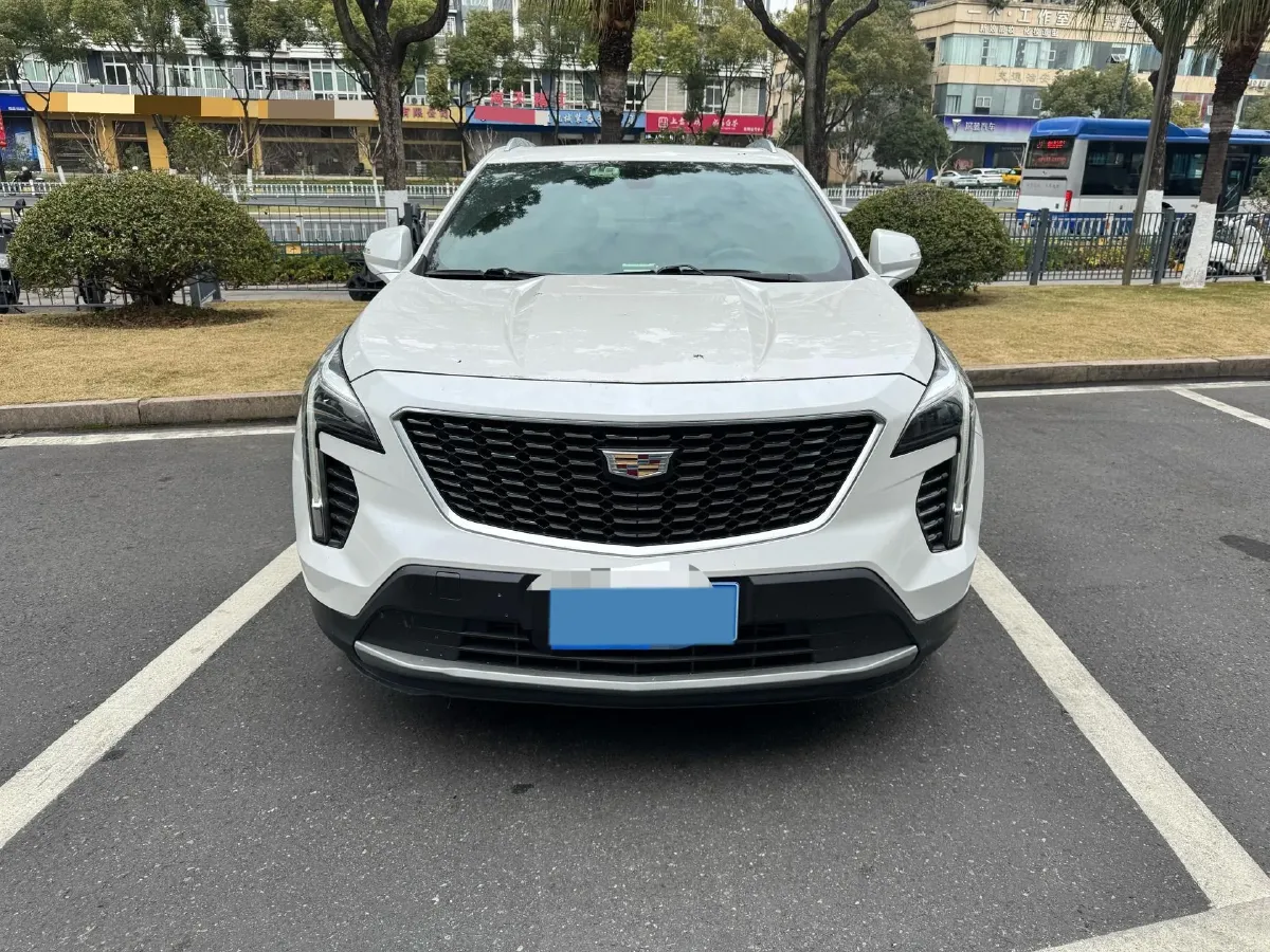 2020 Cadillac XT4 2.0T 241HP L4 9AT,autocango,china used car exporter,china ev exporter,chinese used car exporter,chinese used ev exporter