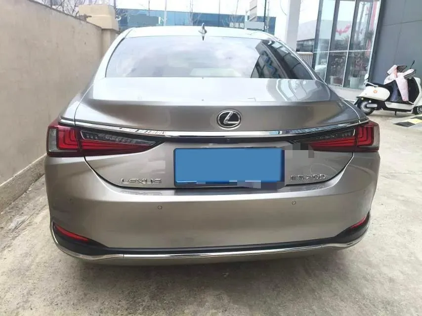 2020 Lexus ES 2.0L 173HP L4 CVT,autocango,china used car exporter,china ev exporter,chinese used car exporter,chinese used ev exporter