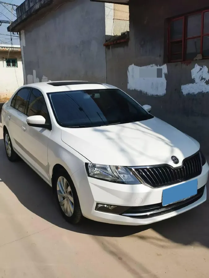 2019 SWM G01 1.5T 156HP L4 6MT,autocango,china used car exporter,china ev exporter,chinese used car exporter,chinese used ev exporter