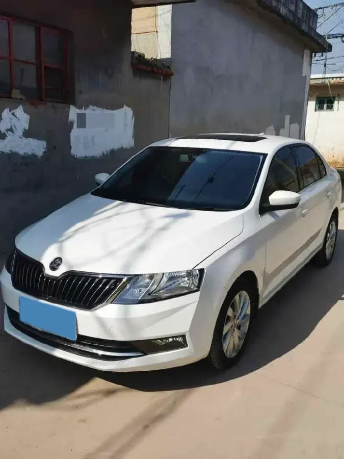 2019 SWM G01 1.5T 156HP L4 6MT,autocango,china used car exporter,china ev exporter,chinese used car exporter,chinese used ev exporter