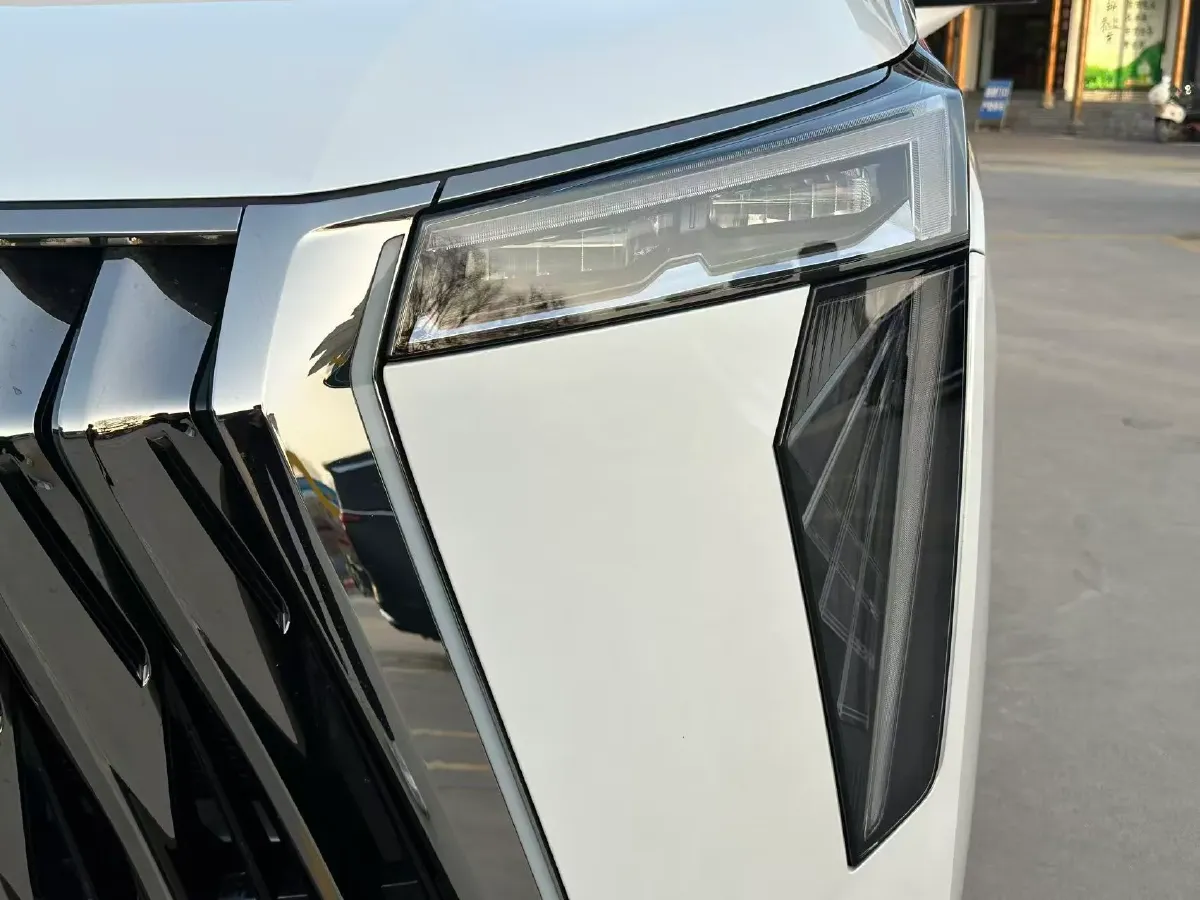 2024 GAC Trumpchi M8 2.0T 252HP L4 8AT,autocango,china used car exporter,china ev exporter,chinese used car exporter,chinese used ev exporter