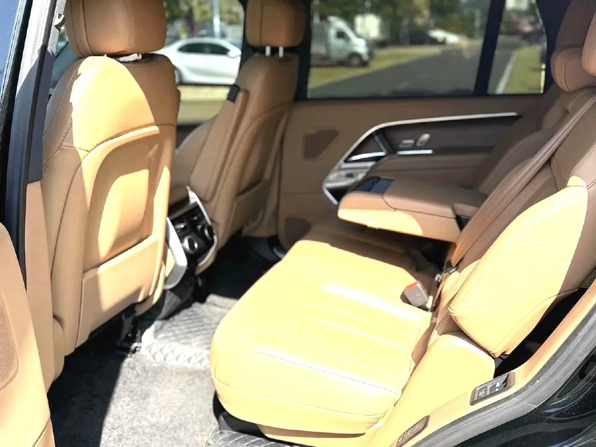 2023 Land Rover Range Rover 3.0T 400HP L6 8AT,autocango,china used car exporter,china ev exporter,chinese used car exporter,chinese used ev exporter