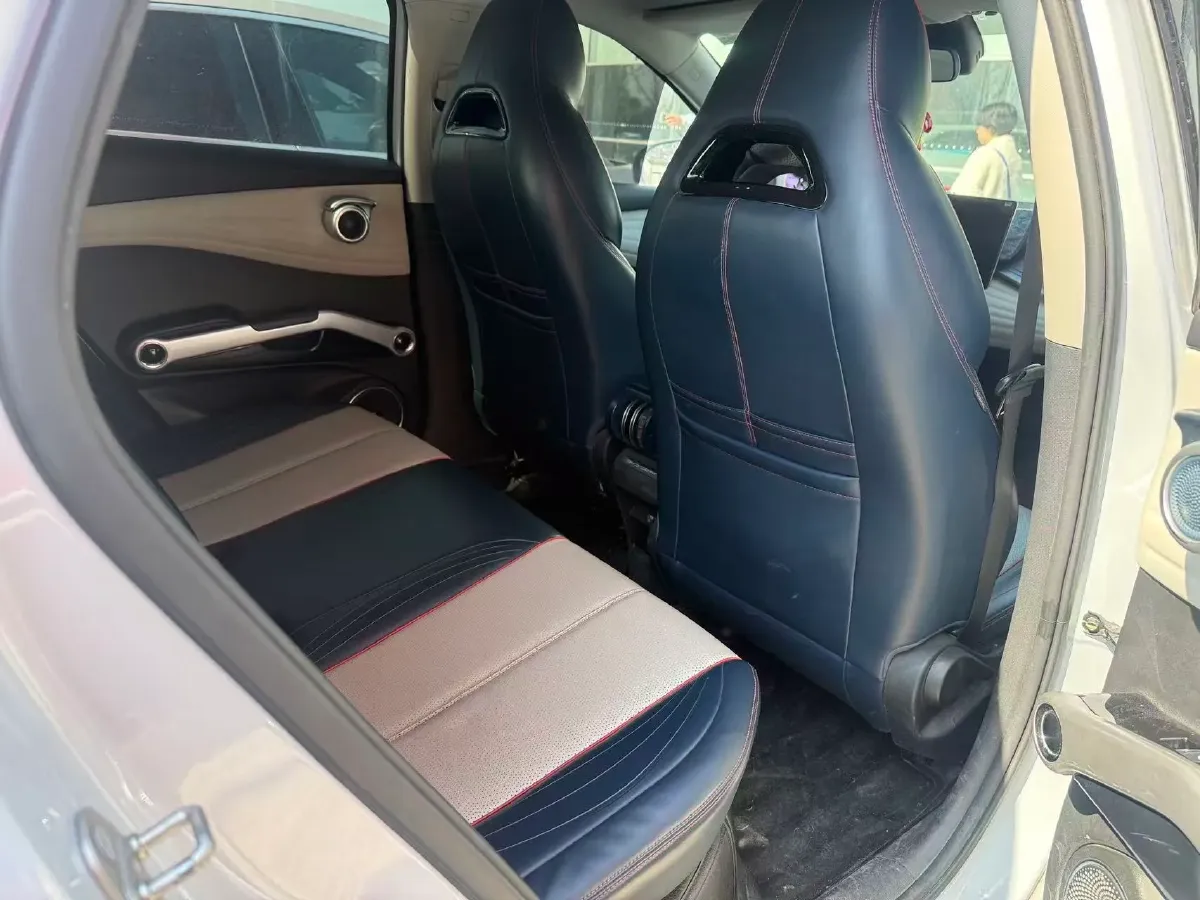 2022 Hycan Z03 BEV 64.23KWH,autocango,china used car exporter,china ev exporter,chinese used car exporter,chinese used ev exporter