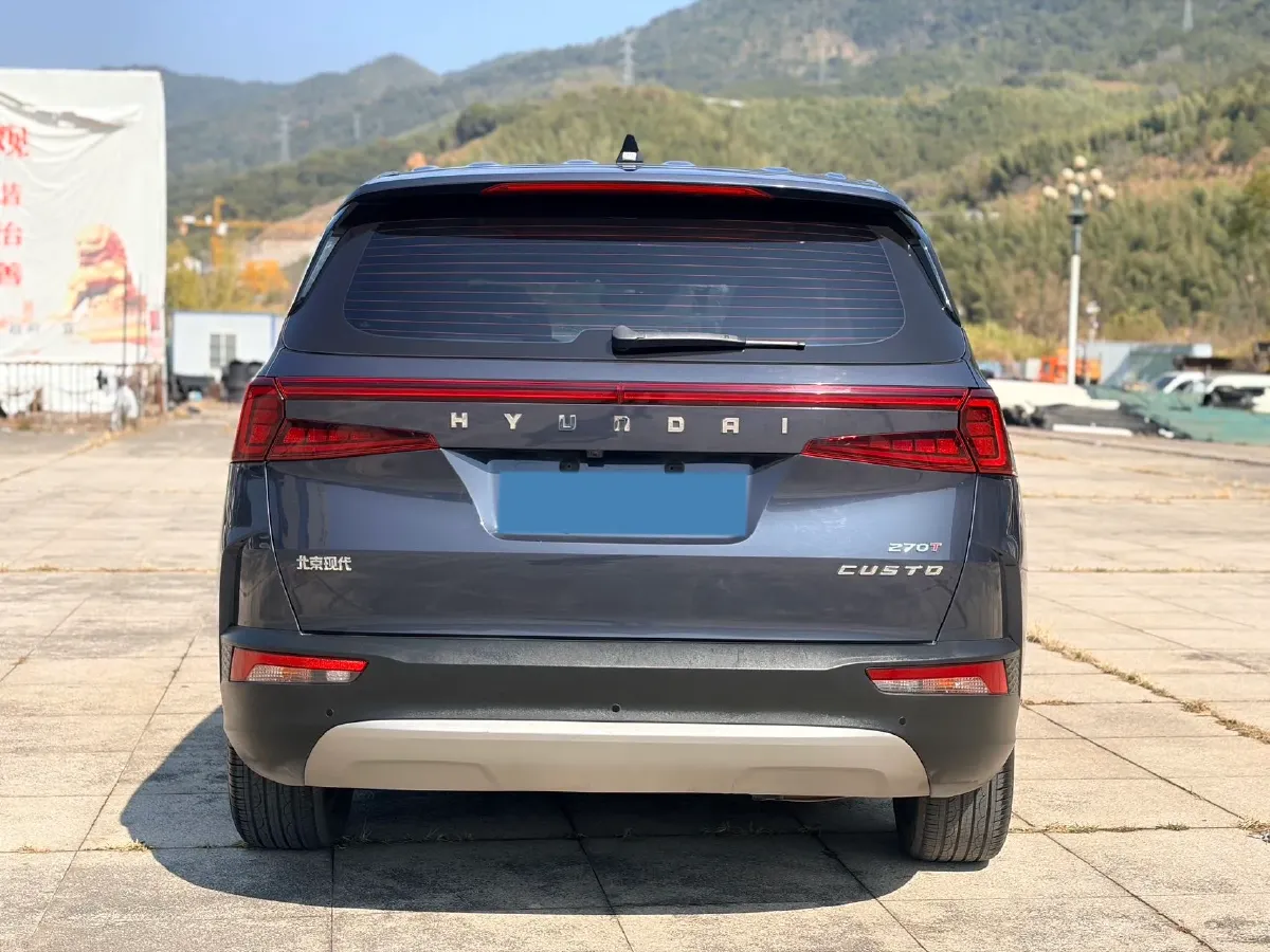 2021 Hyundai Custo 1.5T 170HP L4 8AT,autocango,china used car exporter,china ev exporter,chinese used car exporter,chinese used ev exporter